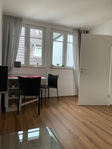 Zentrales Dachgeschossapartment In Leichligen لايشلينغن المظهر الخارجي الصورة